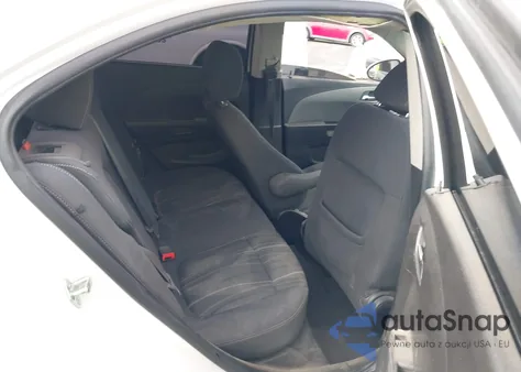 2016 Chevrolet Sonic Lt Auto из США, поврежденный, VIN 1G1JC5SH0G4121926